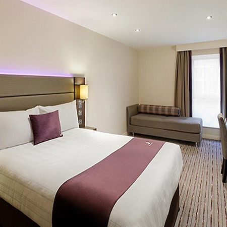 Premier Inn London Wimbledon South Zewnętrze zdjęcie