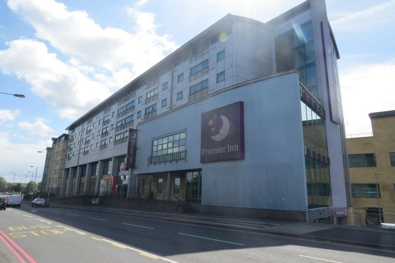 Premier Inn London Wimbledon South Zewnętrze zdjęcie