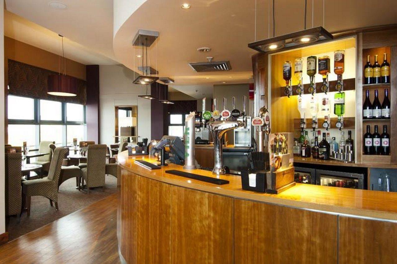 Premier Inn London Wimbledon South Zewnętrze zdjęcie