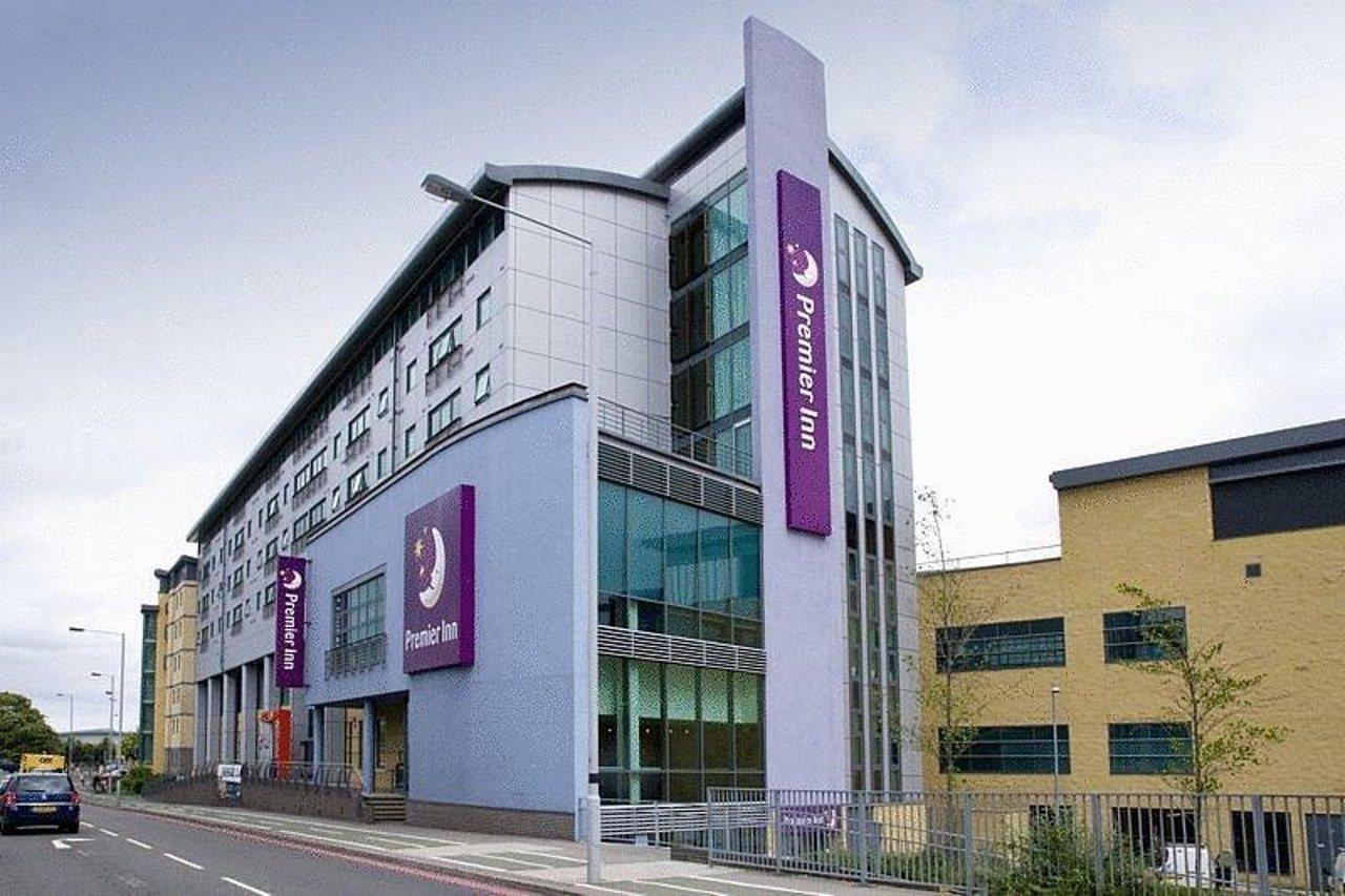 Premier Inn London Wimbledon South Zewnętrze zdjęcie
